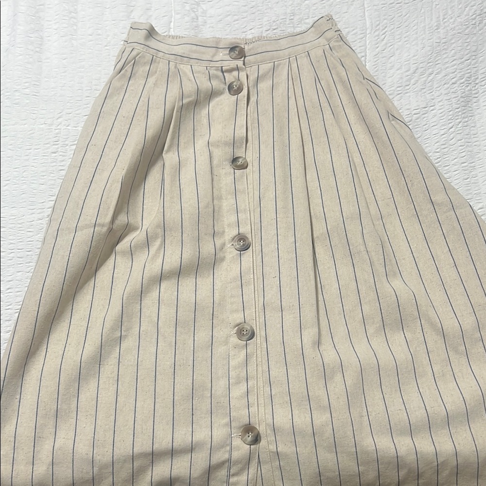 Cream Pleated A-Line Maxi Skirt for Casual Wear